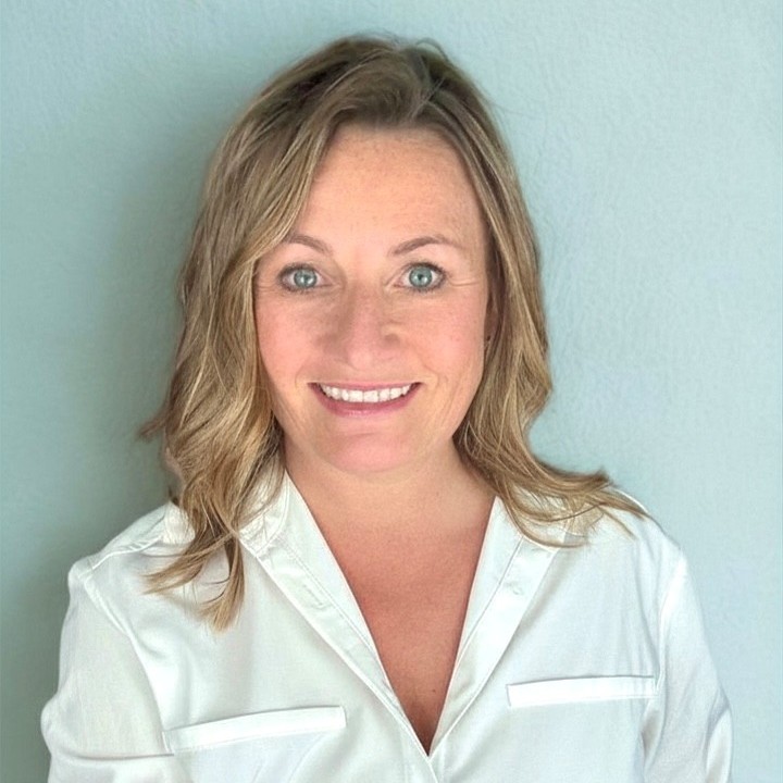 Dr. Jenna Davis